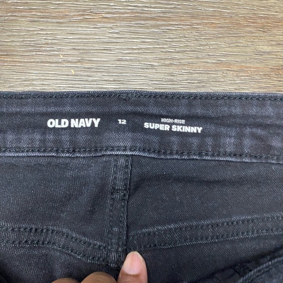 Old Navy High-Waisted Rockstar Super-Skinny Ankle Jeans Size 12 Black - Picture 5 of 7